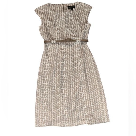 connected apparel Dresses & Skirts - Connected apparel sleeveless belted dress